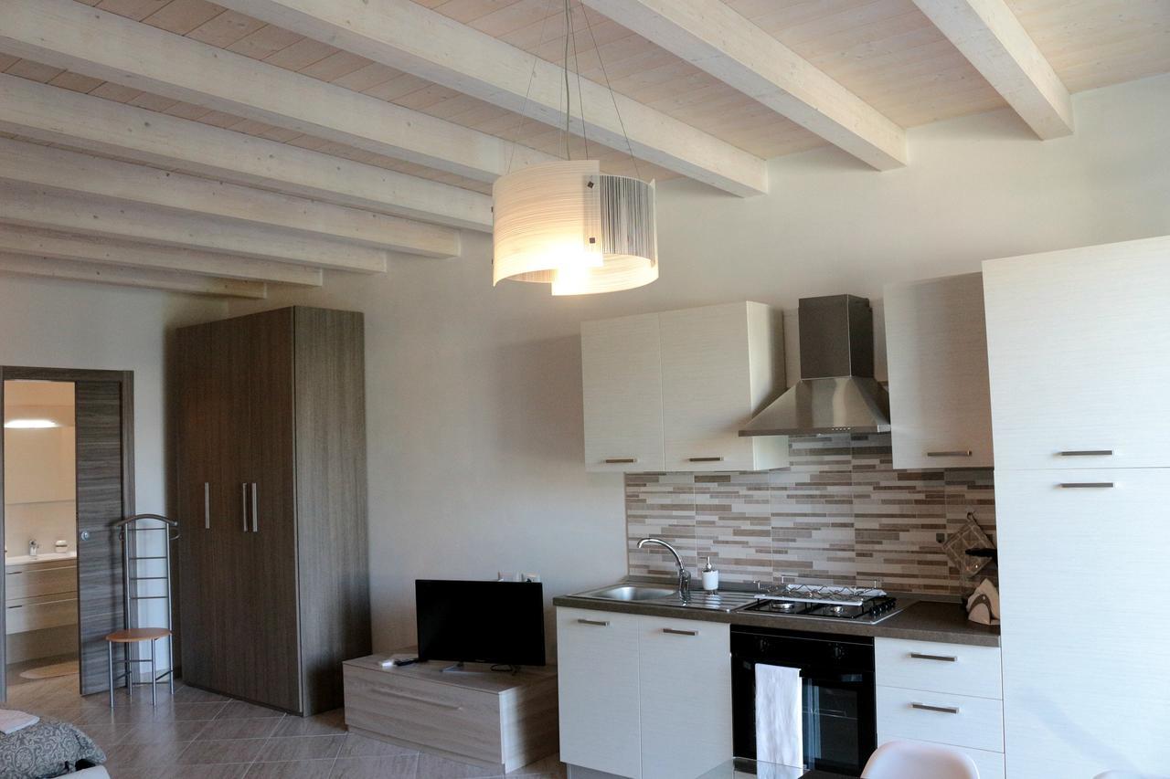 Paradeisos Residence Sas Somma Lombardo Kültér fotó